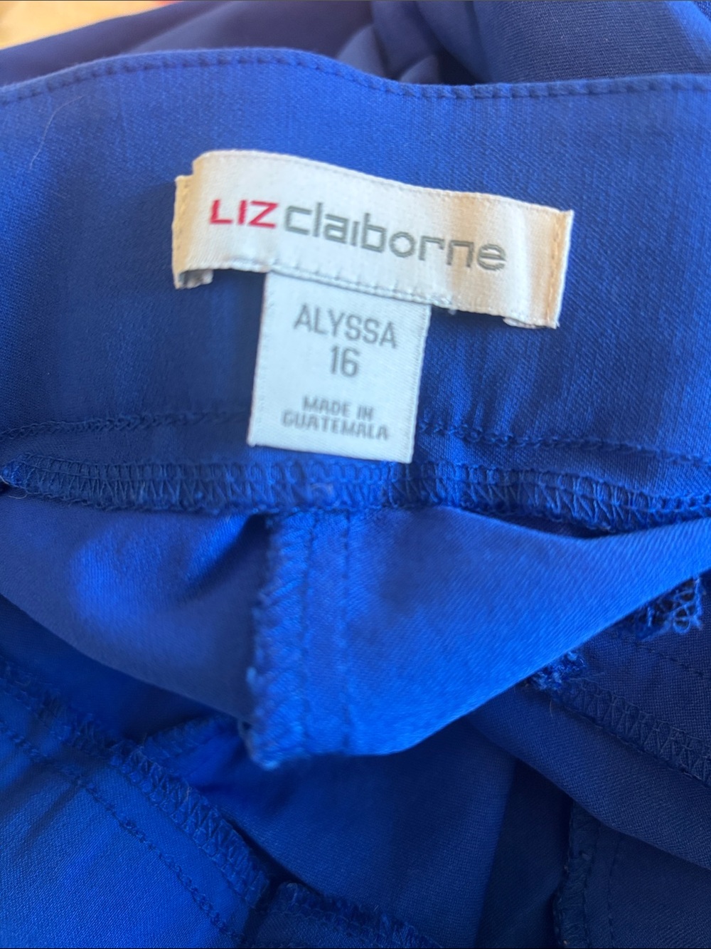 Liz Claiborne Alyssa Capris size 16 - Picture 7 of 8
